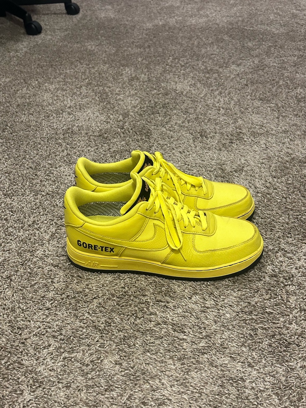 Nike Air Force 1 Gore-Tex Neon Green